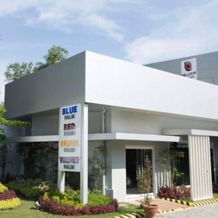 The Lucky 9 Budget Hotel Tagum Екстер'єр фото