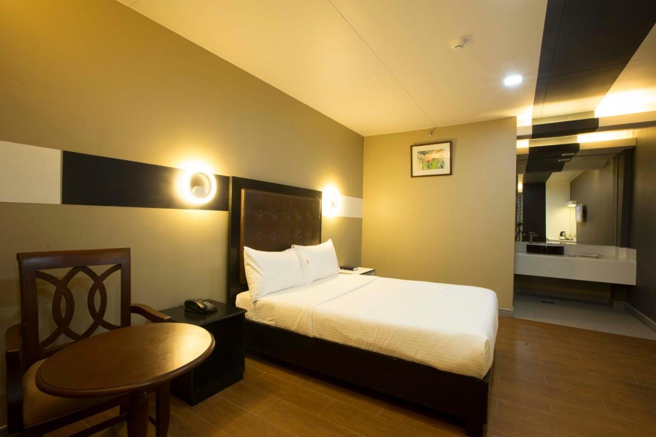 The Lucky 9 Budget Hotel Tagum Екстер'єр фото