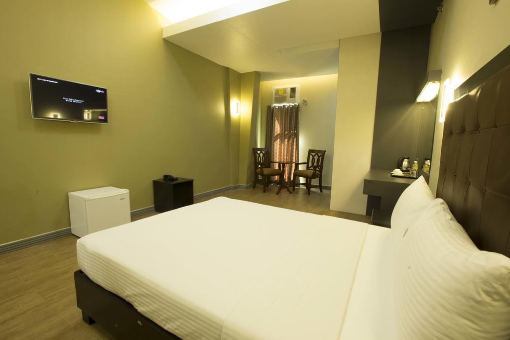 The Lucky 9 Budget Hotel Tagum Екстер'єр фото