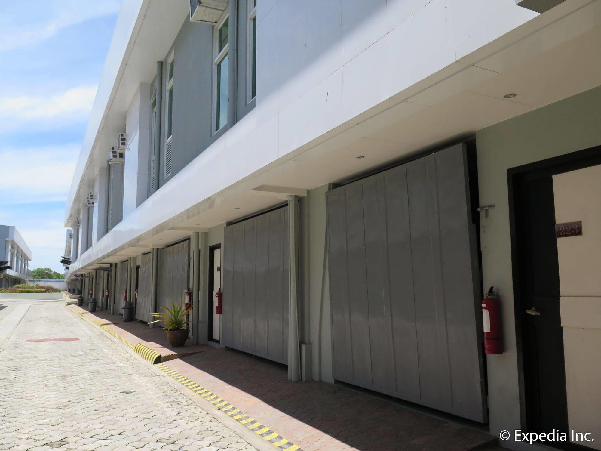 The Lucky 9 Budget Hotel Tagum Екстер'єр фото