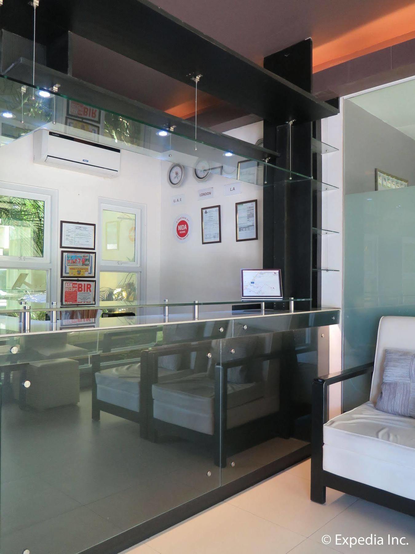The Lucky 9 Budget Hotel Tagum Екстер'єр фото