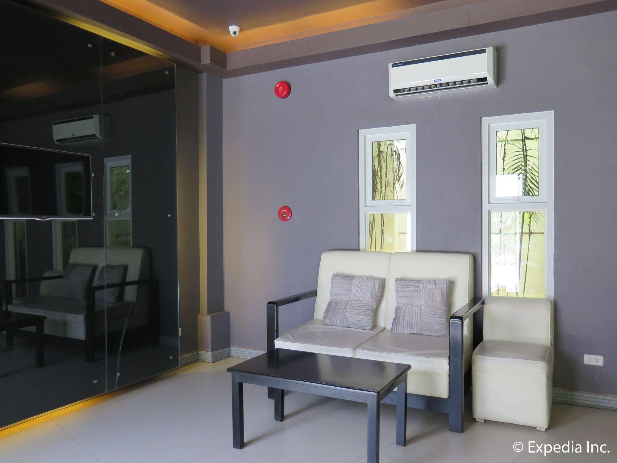 The Lucky 9 Budget Hotel Tagum Екстер'єр фото