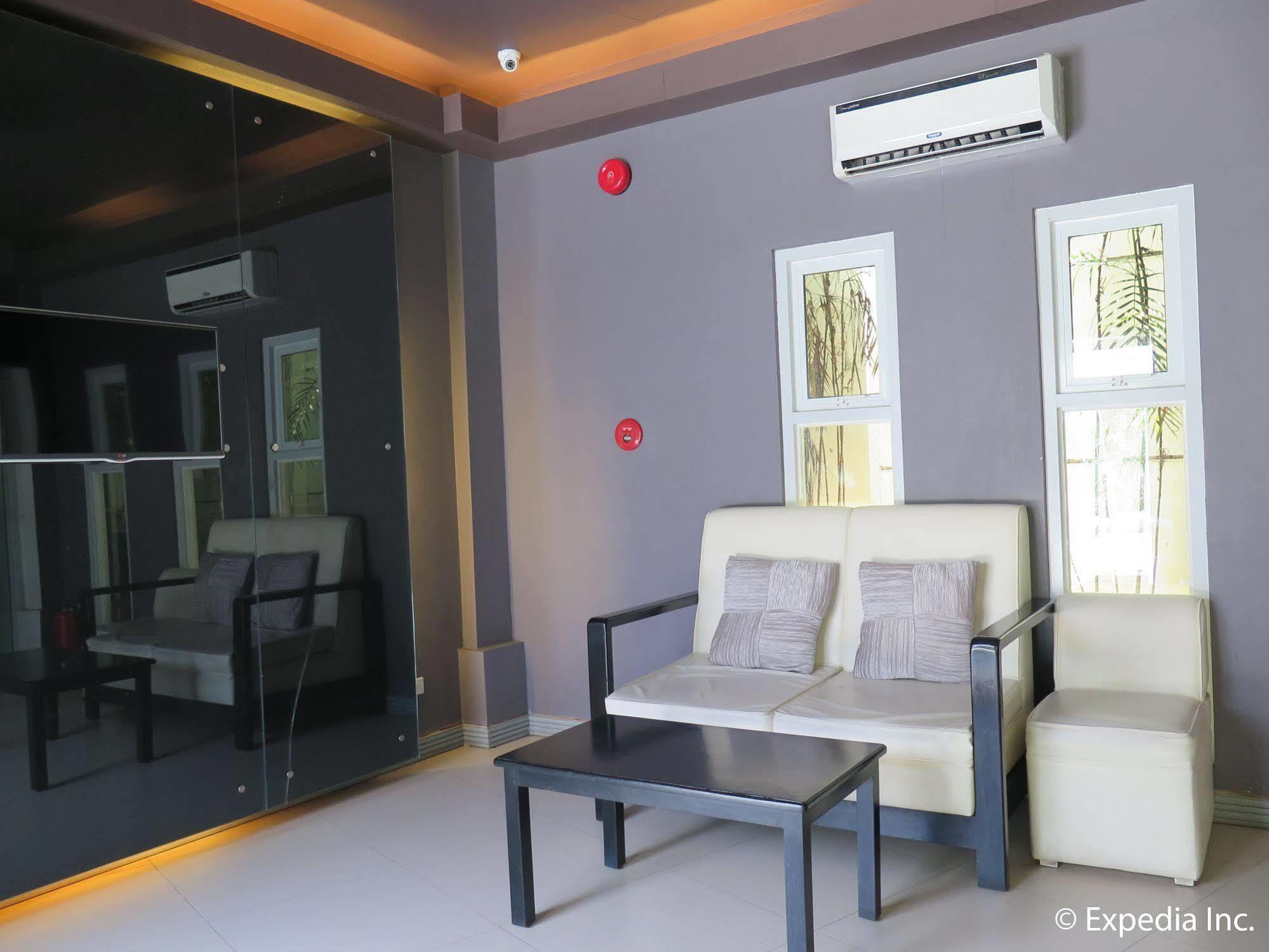 The Lucky 9 Budget Hotel Tagum Екстер'єр фото