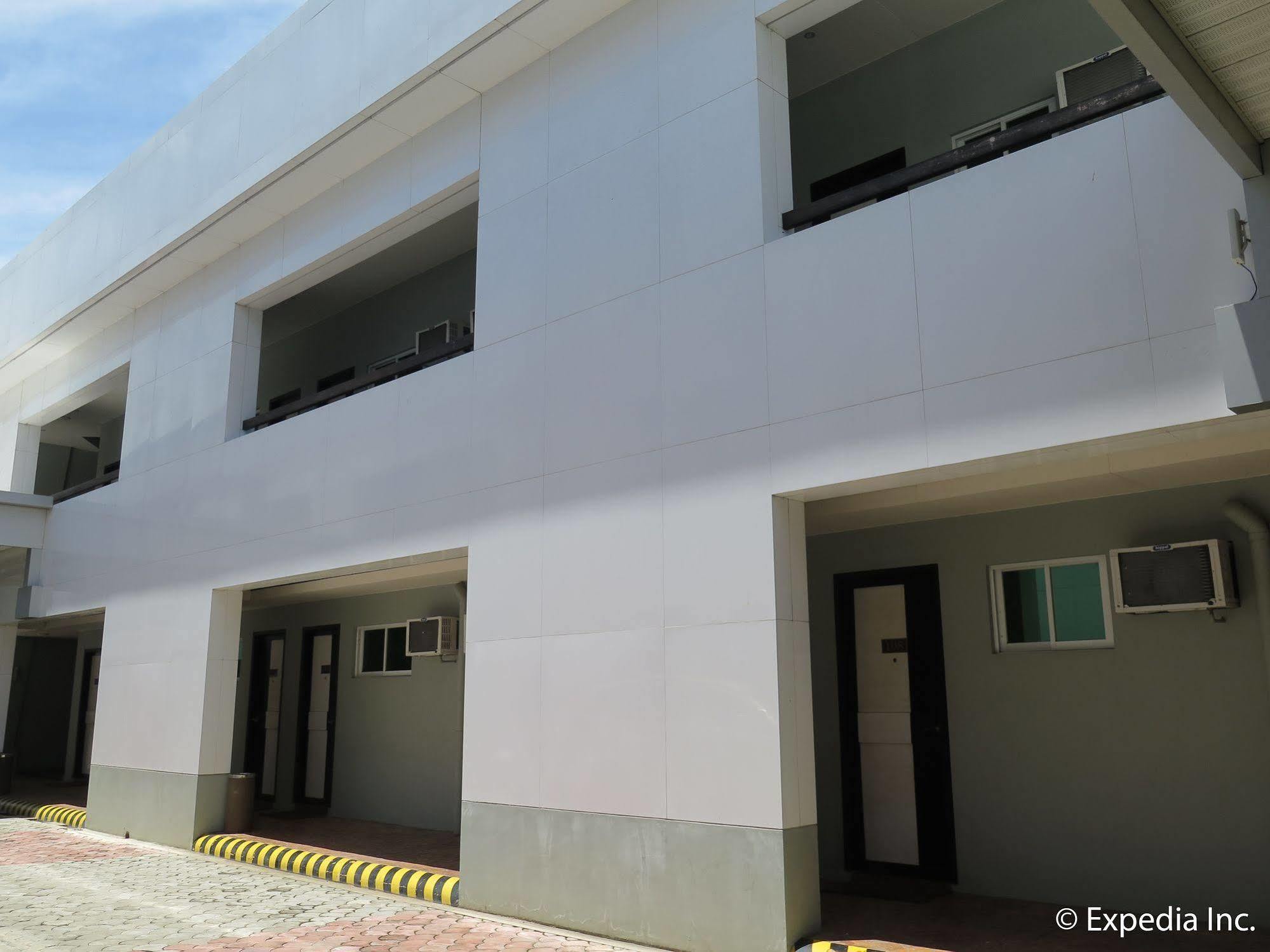 The Lucky 9 Budget Hotel Tagum Екстер'єр фото