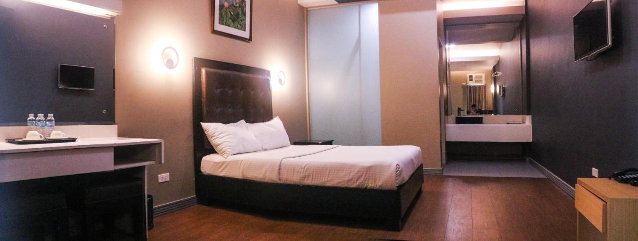 The Lucky 9 Budget Hotel Tagum Екстер'єр фото
