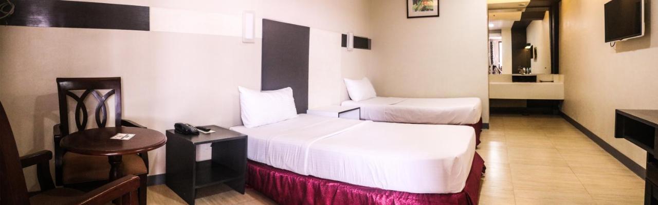The Lucky 9 Budget Hotel Tagum Екстер'єр фото